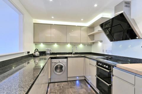 2 bedroom flat to rent, Hermitage Court, Knighten Street, London, E1W