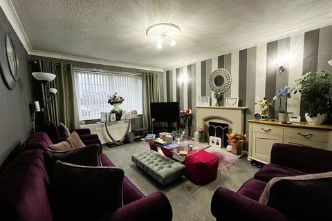 4 Markfield Drive, Low Moor, Bradford, BD12 0UN