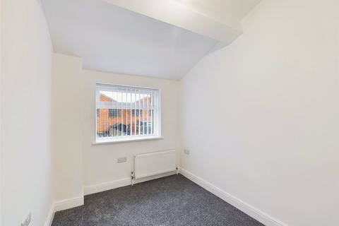 84 India Road, Gloucester, GL1 4DL