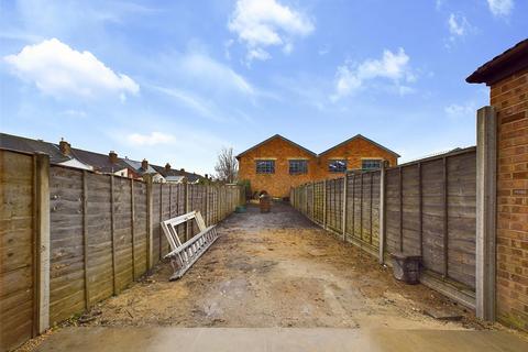 84 India Road, Gloucester, GL1 4DL