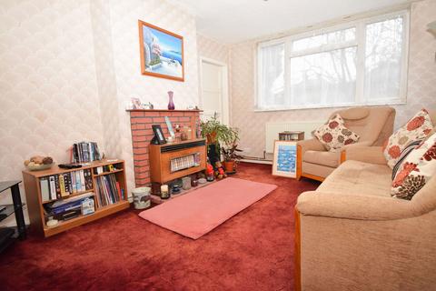 3 bedroom semi-detached house for sale, Leasowe Road, Tipton DY4