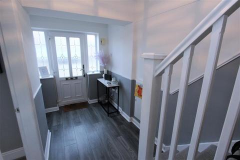 4 bedroom semi-detached house for sale, Windermere Road, Whitby