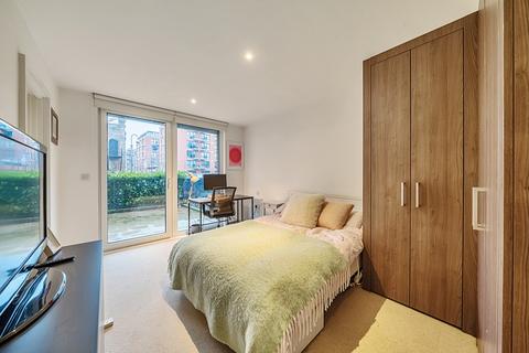 2 bedroom apartment for sale, Duke of Wellington Avenue, Royal Arsenal, Woolwich