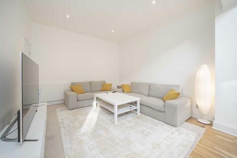 4 bedroom end of terrace house for sale, Cecil Road, London W3