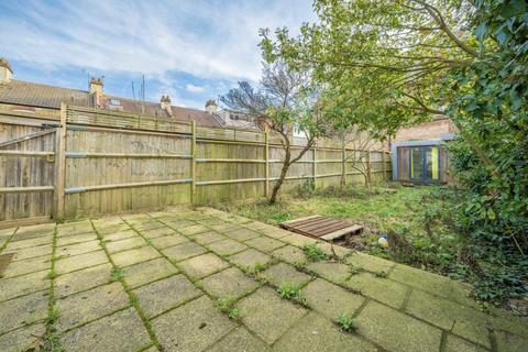 18 Cecil Road, London, W3 0DB