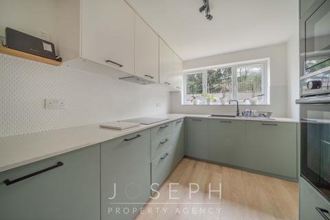 3 bedroom semi-detached house for sale, Upton Close, Ipswich, IP4