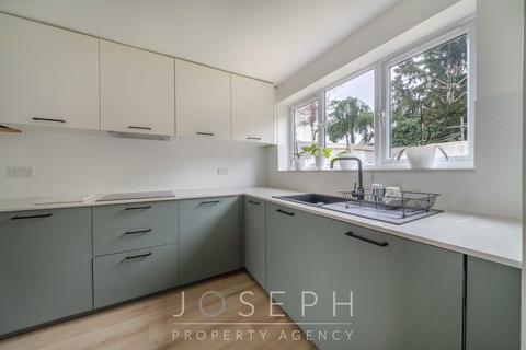 12 Upton Close, Ipswich, IP4 2QQ