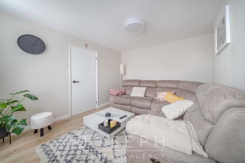 12 Upton Close, Ipswich, IP4 2QQ