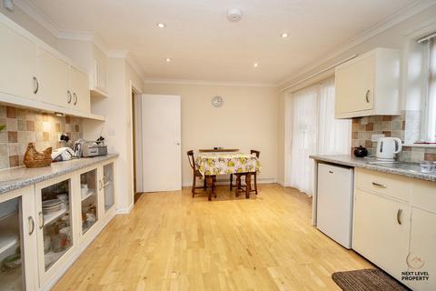 2 Burdett Close, Doddington, March, PE15 0SF