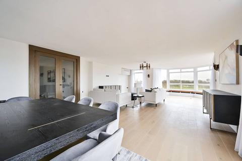 4 bedroom penthouse to rent, Kensington Road, Kensington, London, W8