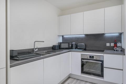 1 bedroom flat for sale, High Wycombe,  Town Centre,  Buckinghamshire,  HP11