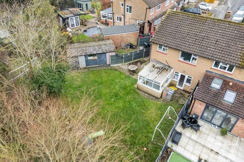 3 bedroom end of terrace house for sale, Dukes Close, Epping CM16