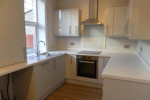 2 bedroom terraced house to rent, Leamington Road, Ilkley LS29