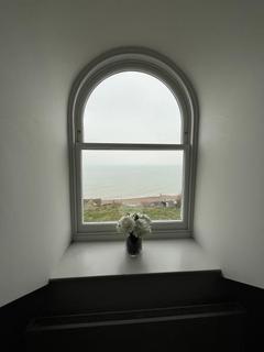 2 bedroom flat to rent, White Rock Gardens, Hastings