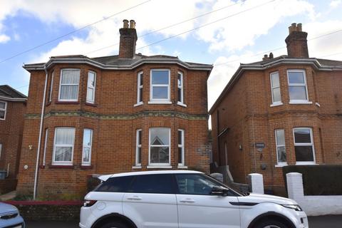 3 bedroom semi-detached house to rent, St. Johns Wood Road, Ryde PO33