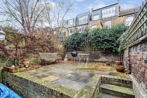 2 bedroom flat for sale, Chesson Road, London W14