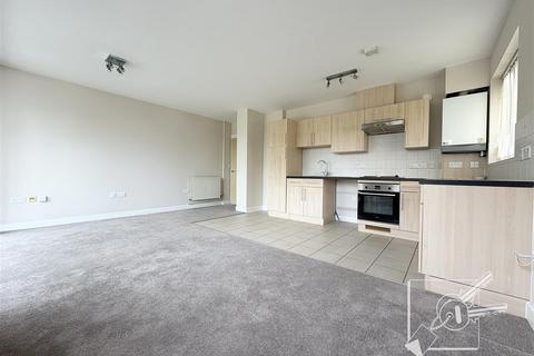2 bedroom flat to rent, Clarence Row, Gravesend