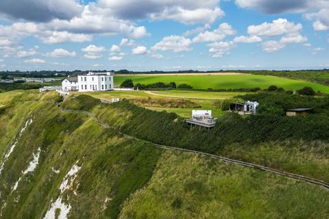 undefined, New Dover Road, Capel-Le-Ferne, CT18