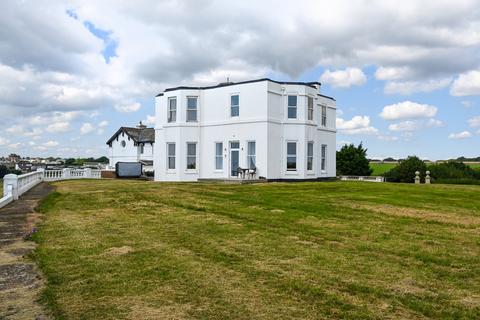 undefined, New Dover Road, Capel-Le-Ferne, CT18