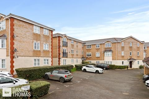 4 Burrows Chase, Waltham Abbey, EN9 3YX