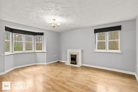 4 Burrows Chase, Waltham Abbey, EN9 3YX