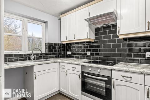 4 Burrows Chase, Waltham Abbey, EN9 3YX
