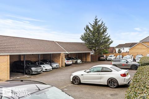 4 Burrows Chase, Waltham Abbey, EN9 3YX