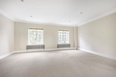 4 bedroom end of terrace house for sale, Morningside Close, Prestbury, Cheltenham