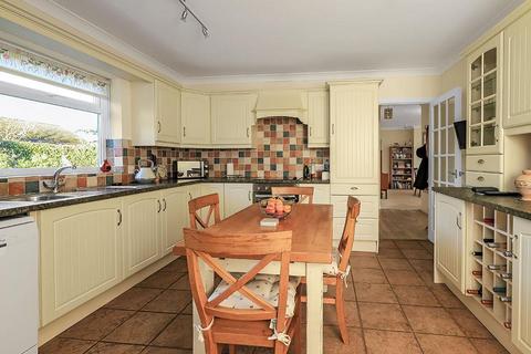 5 bedroom farm house for sale, Tutts Lane, West Wellow