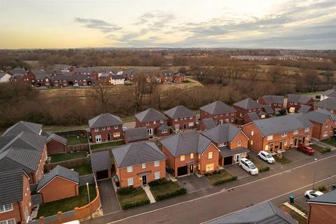 4 bedroom detached house for sale, A Immaculate & Detached Home with Four Bedrooms in Northwich