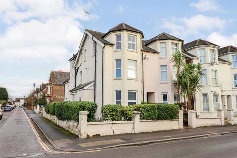 1 bedroom property for sale, Brighton Road, Horsham, West Sussex, RH13 5BD