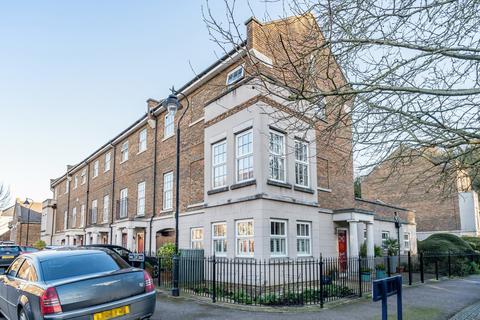 1 Eleanor Walk, Greenhithe, DA9 9FZ