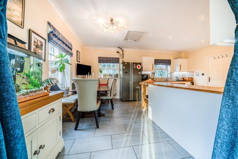 1 Eleanor Walk, Greenhithe, DA9 9FZ
