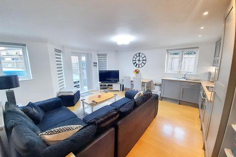 2 bedroom flat for sale, Lake Lane, Barnham