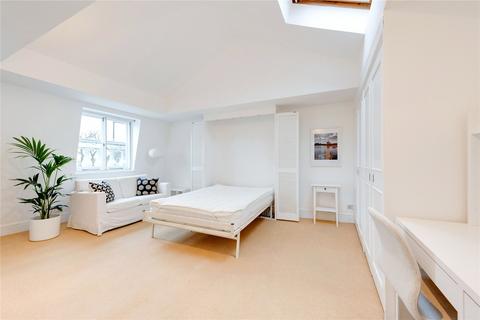 Studio to rent, London SW7