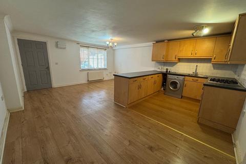 2 bedroom maisonette for sale, Chaucer Street, Poets Corner, Northampton NN2