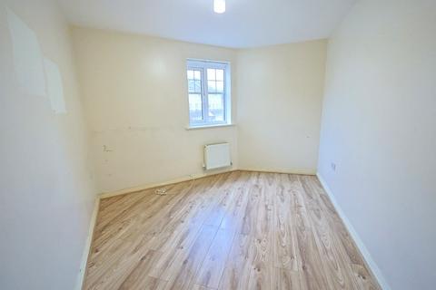 2 bedroom flat for sale, Clarinet Court, 19 Symphony Close, Edgware, Greater London, HA8