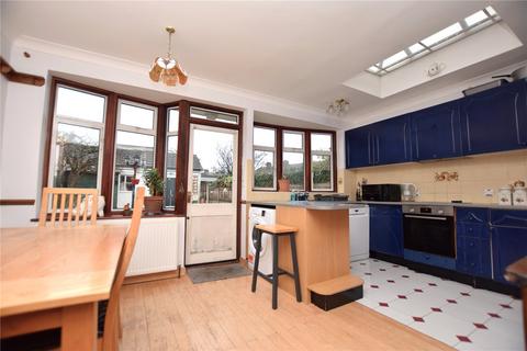 4 bedroom end of terrace house for sale, Grove Road, Romford, RM6