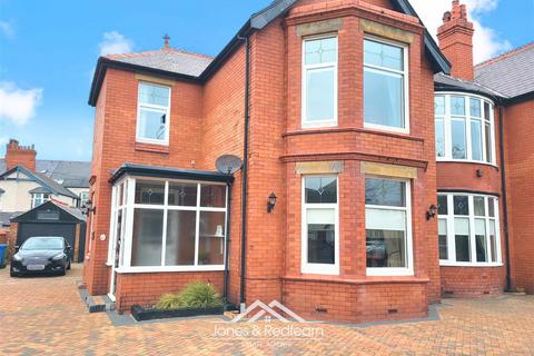 4 bedroom semi-detached house for sale, Russell Road, Rhyl