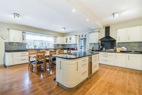 undefined, Woodmansterne Lane, Banstead