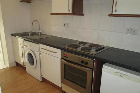 2 bedroom terraced house to rent, Southsea