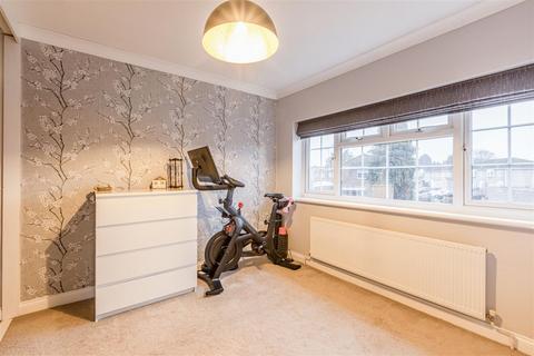 143 High Road, Byfleet, West Byfleet, KT14 7RJ