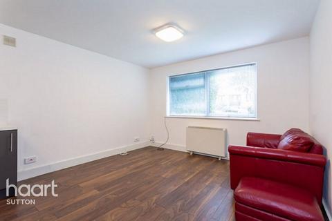 1 bedroom apartment for sale, Egmont Road, Sutton