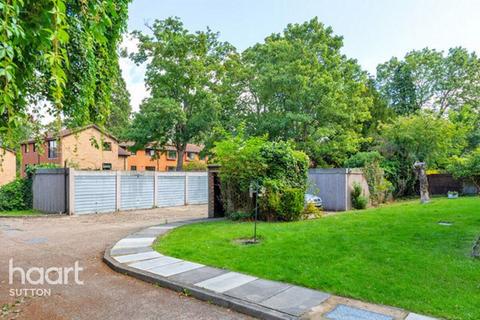 1 bedroom apartment for sale, Egmont Road, Sutton