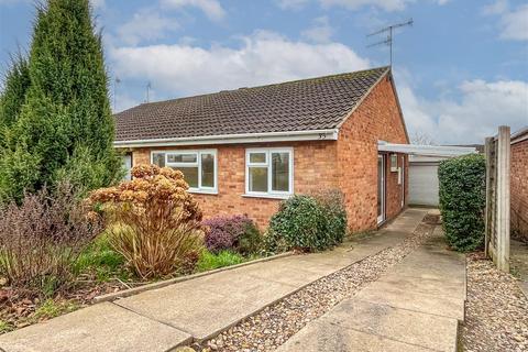 2 bedroom semi-detached bungalow for sale, Crane Close, Woodloes Park, Warwick