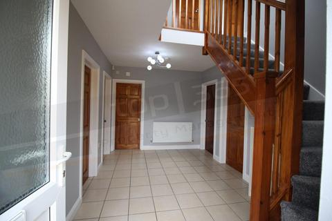 5 bedroom semi-detached bungalow to rent, *£115pppw Excluding Bills* Selston Drive, Nottingham, NG8 1EJ - UON