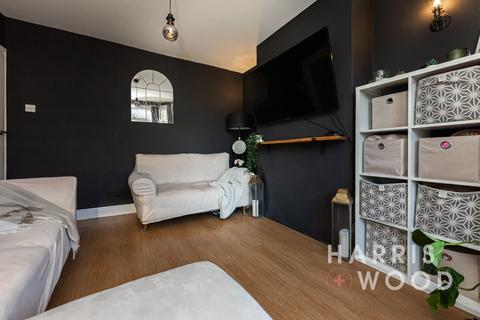 3 bedroom end of terrace house for sale, Birch Avenue, Harwich, Essex, CO12