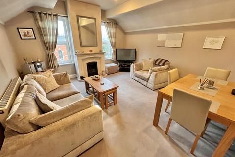 2 bedroom apartment for sale, Alderley Road, Wilmslow