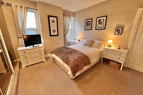 2 bedroom apartment for sale, Alderley Road, Wilmslow