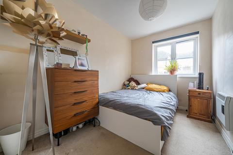 6 School Meadow, Guildford, GU2 8GY